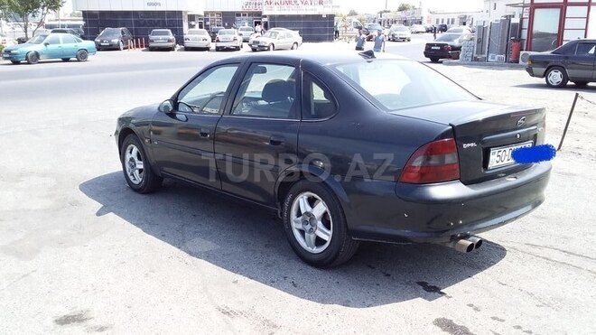Opel Vectra 1997, 136,200 km - 2.0 l - Sumqayıt