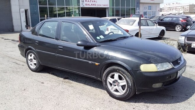 Opel Vectra 1997, 136,200 km - 2.0 l - Sumqayıt