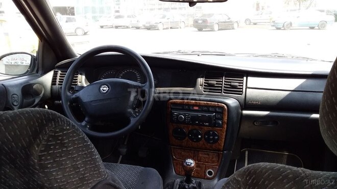 Opel Vectra 1997, 136,200 km - 2.0 l - Sumqayıt