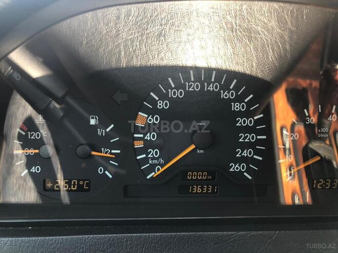 Mercedes C 240 1999, 136,500 km - 2.4 л - Bakı
