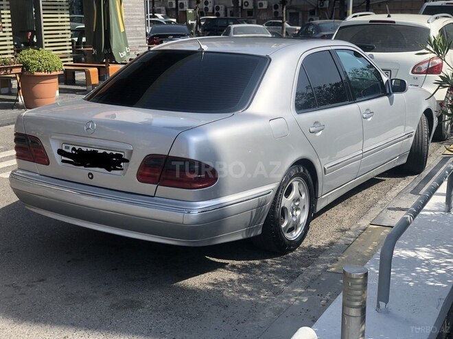 Mercedes E 270 2000, 359,000 km - 2.7 l - Bakı