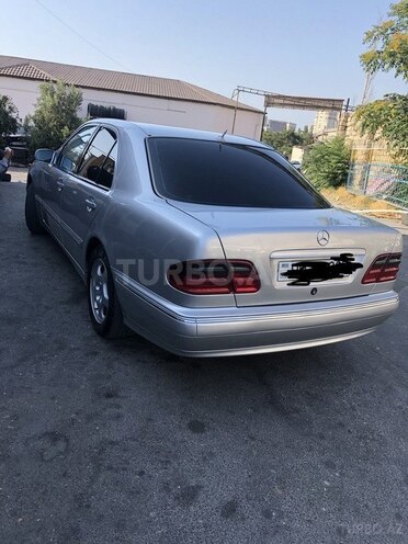 Mercedes E 270 2000, 359,000 km - 2.7 l - Bakı