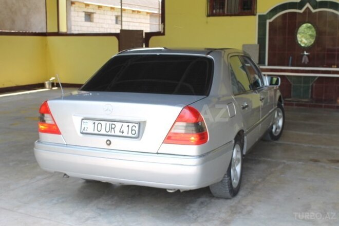 Mercedes C 180 1995, 340,000 km - 1.8 l - Saatlı
