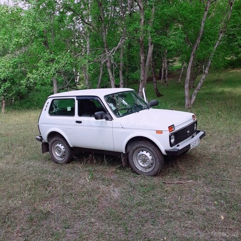 LADA (VAZ) Niva 2016, 11,000 km - 1.7 l - Tovuz