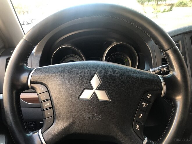 Mitsubishi Pajero 2008, 157,000 km - 3.0 l - Bakı