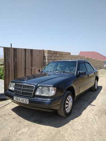 Mercedes E 200 1993, 544,160 km - 2.0 l - Qobustan