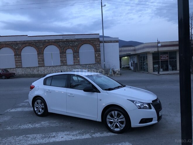 Chevrolet Cruze 2011, 230,000 km - 1.6 l - Şəki
