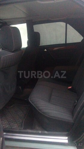 Mercedes E 200 1992, 357,000 km - 2.0 l - Bakı