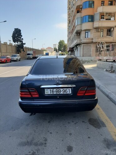 Mercedes E 200 1997, 320,000 km - 2.0 l - Bakı