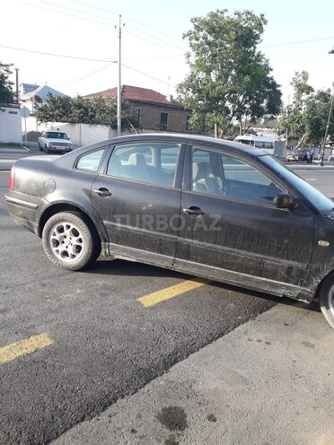 Volkswagen Passat 1998, 3,000,000 km - 1.8 l - Quba