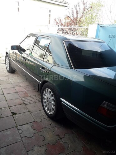 Mercedes E 220 1993, 370,000 km - 2.2 л - Bakı