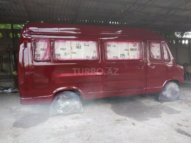 Mercedes 208 D 1992, 22,325 km - 0.2 l - Mingəçevir