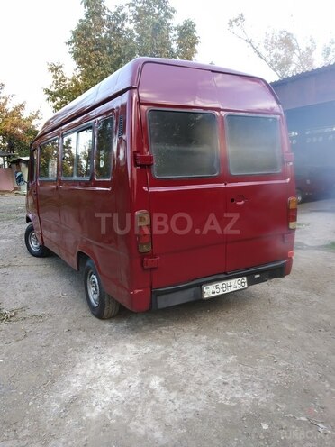 Mercedes 208 D 1992, 22,325 km - 0.2 l - Mingəçevir