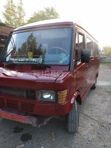 Mercedes 208 D 1992, 22,325 km - 0.2 l - Mingəçevir