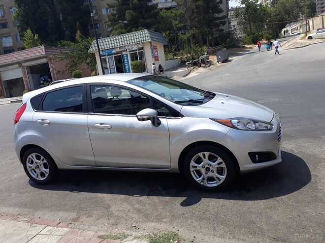 Ford Fiesta 2015, 65,000 km - 1.6 л - Bakı