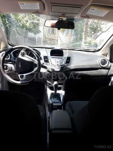 Ford Fiesta 2015, 65,000 km - 1.6 л - Bakı