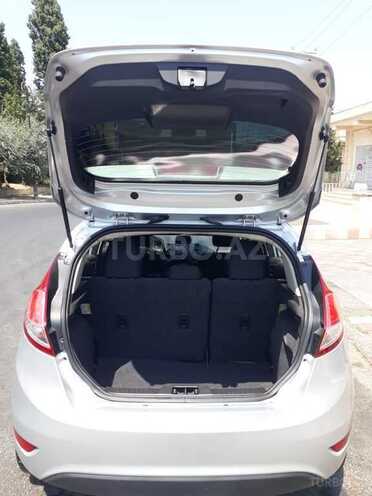 Ford Fiesta 2015, 65,000 km - 1.6 л - Bakı