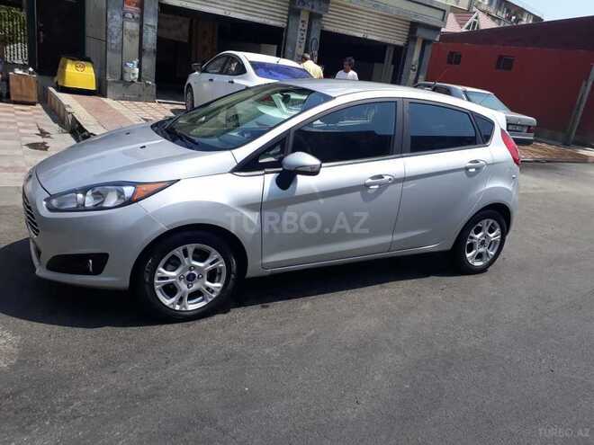 Ford Fiesta 2015, 65,000 km - 1.6 л - Bakı