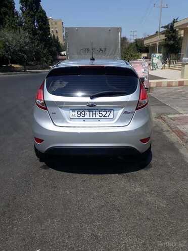 Ford Fiesta 2015, 65,000 km - 1.6 л - Bakı