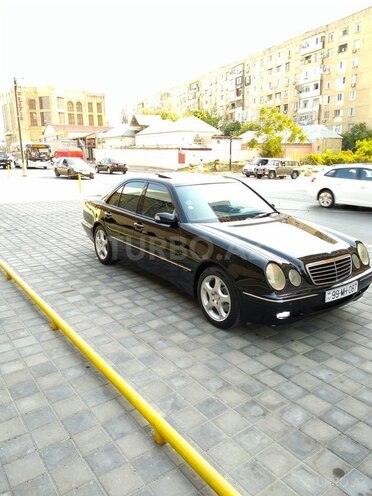 Mercedes E 270 2001, 322,000 km - 2.7 l - Bakı