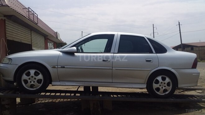 Opel Vectra 1999, 360,000 km - 2.0 l - Cəlilabad