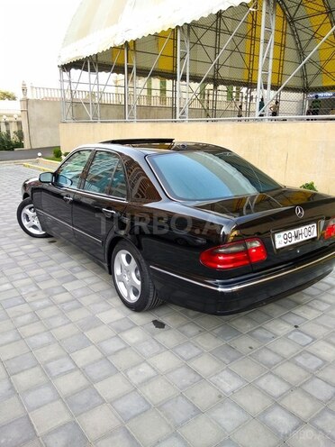 Mercedes E 270 2001, 322,000 km - 2.7 l - Bakı