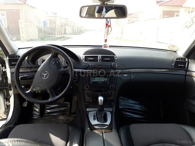 Mercedes E 270 2003, 330,000 km - 2.7 л - Bakı