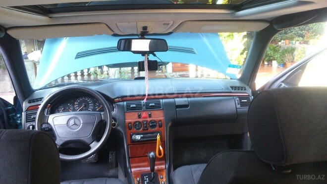 Mercedes E 230 1996, 346,158 km - 2.3 л - Lənkəran