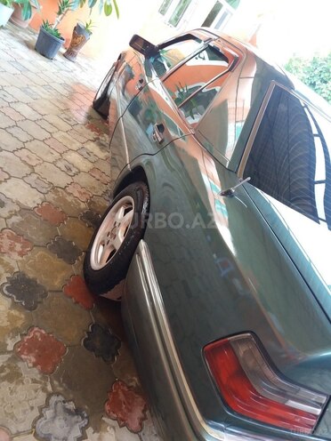Mercedes E 220 1993, 400,000 km - 2.2 л - Bakı