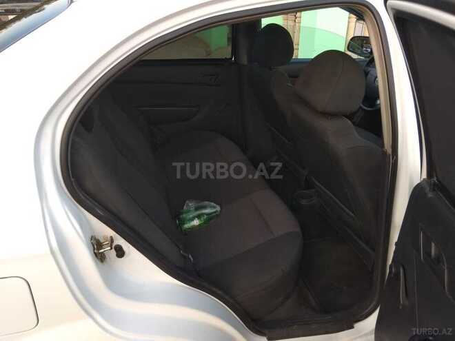 Chevrolet Aveo 2011, 152,300 km - 1.2 л - Salyan