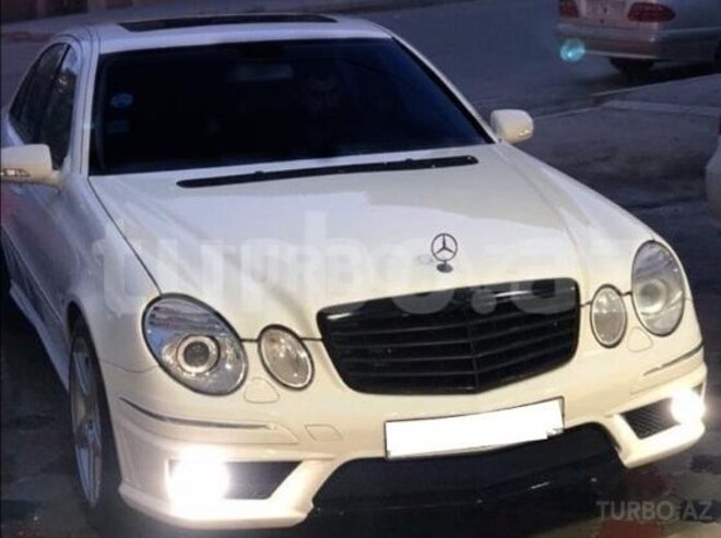 Mercedes E 320 2002, 254,000 km - 3.2 l - Şəki