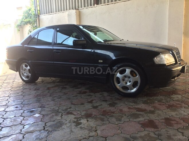 Mercedes 200 2000, 131 km - 0.2 л - Bakı