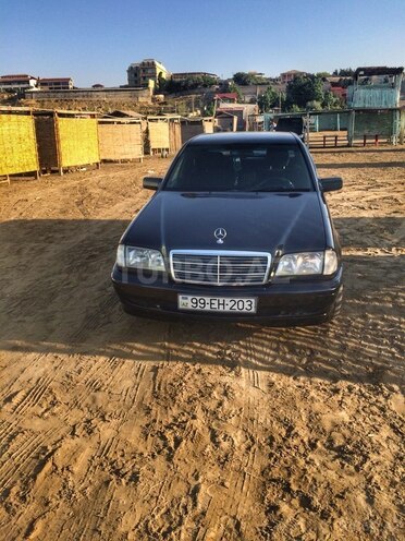 Mercedes 200 2000, 131 km - 0.2 л - Bakı