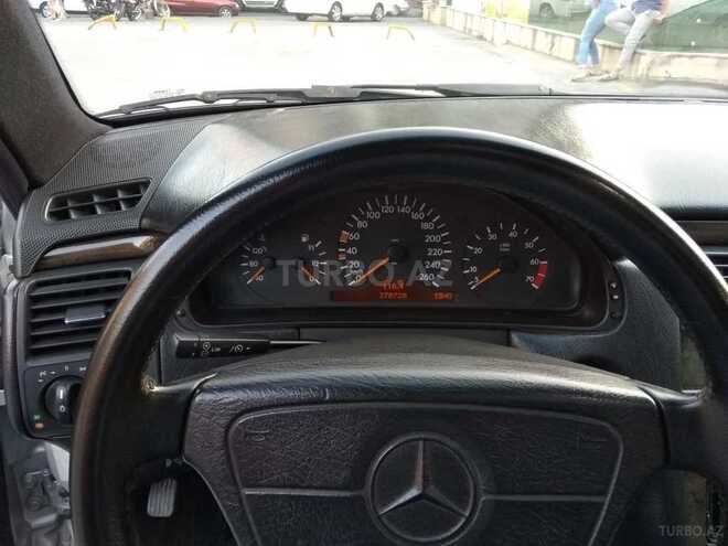 Mercedes E 280 1997, 388,090 km - 2.8 l - Bakı