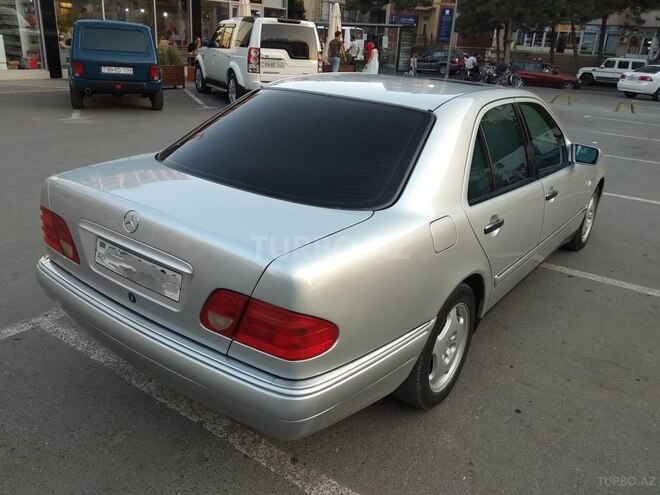 Mercedes E 280 1997, 388,090 km - 2.8 l - Bakı
