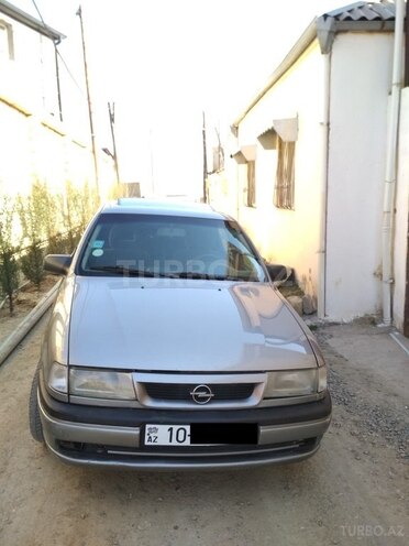 Opel Vectra 1995, 324,000 km - 2.0 l - Bakı