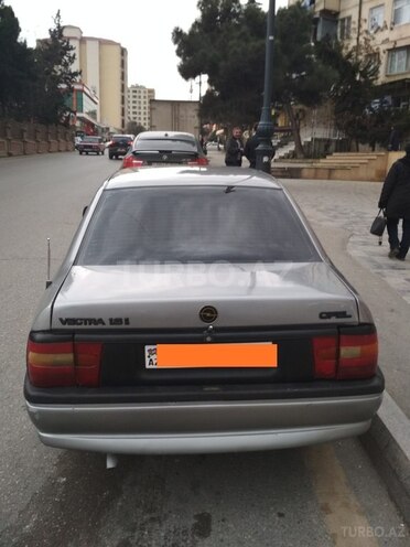 Opel Vectra 1995, 324,000 km - 2.0 l - Bakı