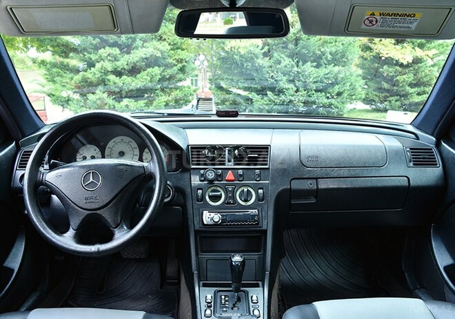 Mercedes C 230 2000, 215,000 km - 2.3 l - İmişli