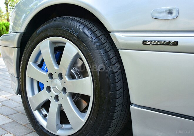 Mercedes C 230 2000, 215,000 km - 2.3 l - İmişli
