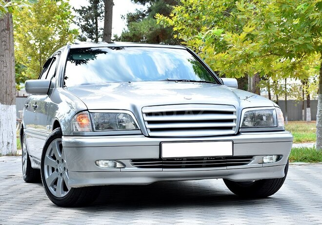 Mercedes C 230 2000, 215,000 km - 2.3 l - İmişli