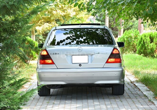 Mercedes C 230 2000, 215,000 km - 2.3 l - İmişli