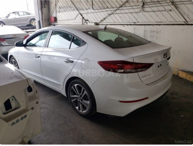 Hyundai Elantra 2017, 33,500 km - 2.0 л - Bakı