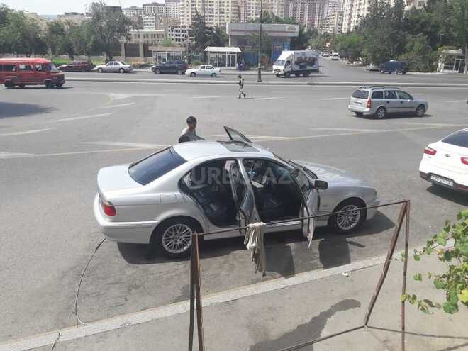 BMW 530 2003, 220,000 km - 3.0 l - Bakı