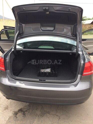 Volkswagen Passat 2013, 92,000 km - 1.8 л - Gədəbəy