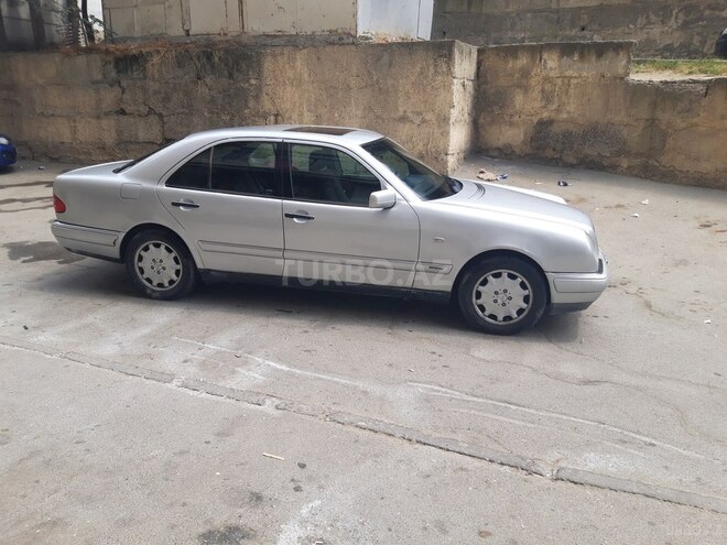 Mercedes E 280 1997, 265,000 km - 2.8 л - Bakı