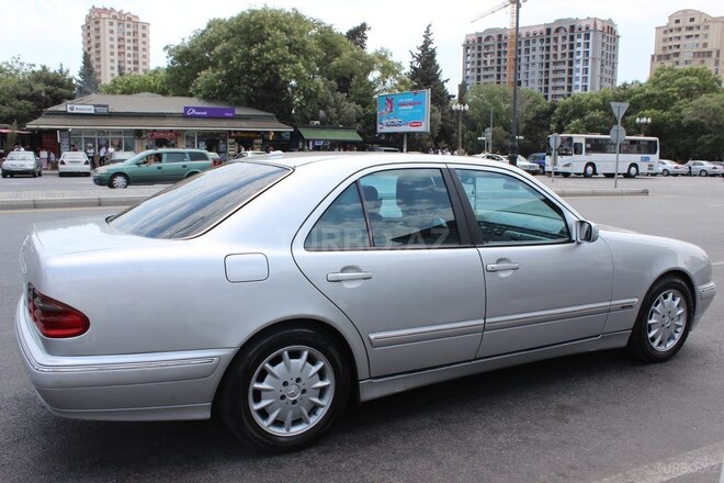 Mercedes E 320 2000, 340,000 km - 3.2 l - Bakı