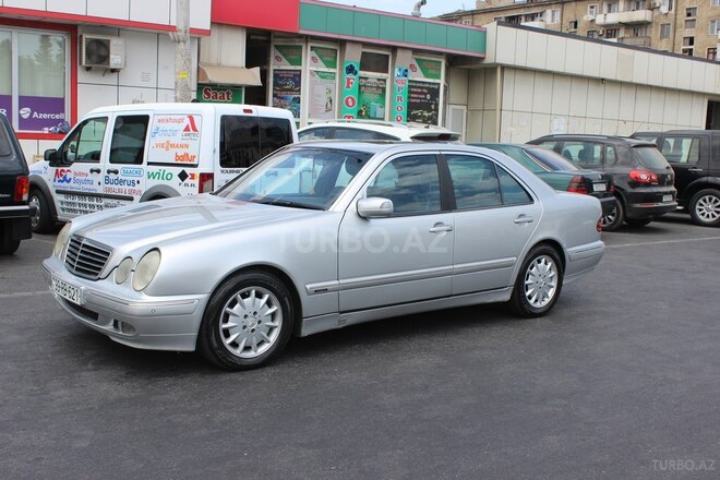 Mercedes E 320 2000, 340,000 km - 3.2 l - Bakı