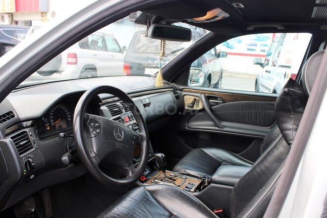Mercedes E 320 2000, 340,000 km - 3.2 l - Bakı