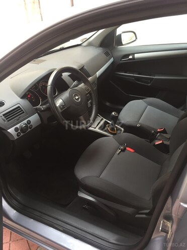 Opel Astra 2016, 181,000 km - 1.4 л - Bakı