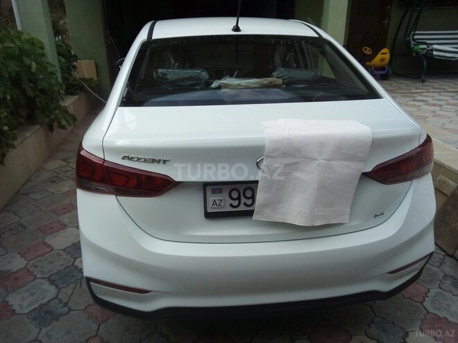 Hyundai Accent 2018, 18,000 km - 1.6 л - Bakı